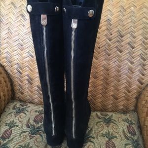 Anne Klein suede back zipper boots